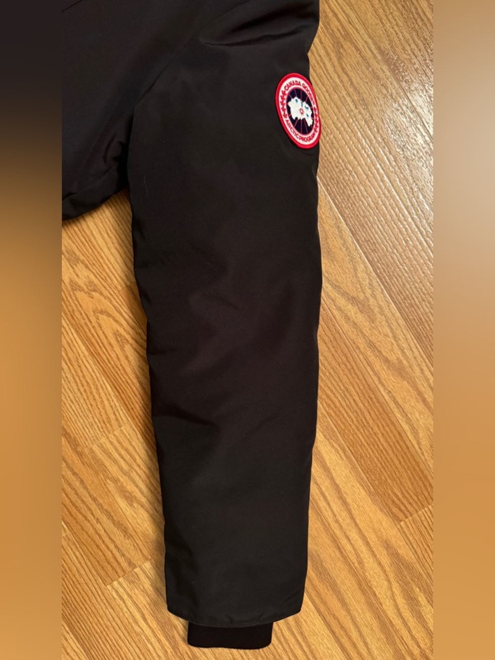 Canada Goose Black Zippered Outerwear - Picture 7 of 7